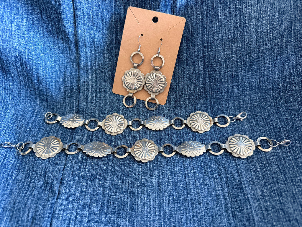 Western Style Bracelet